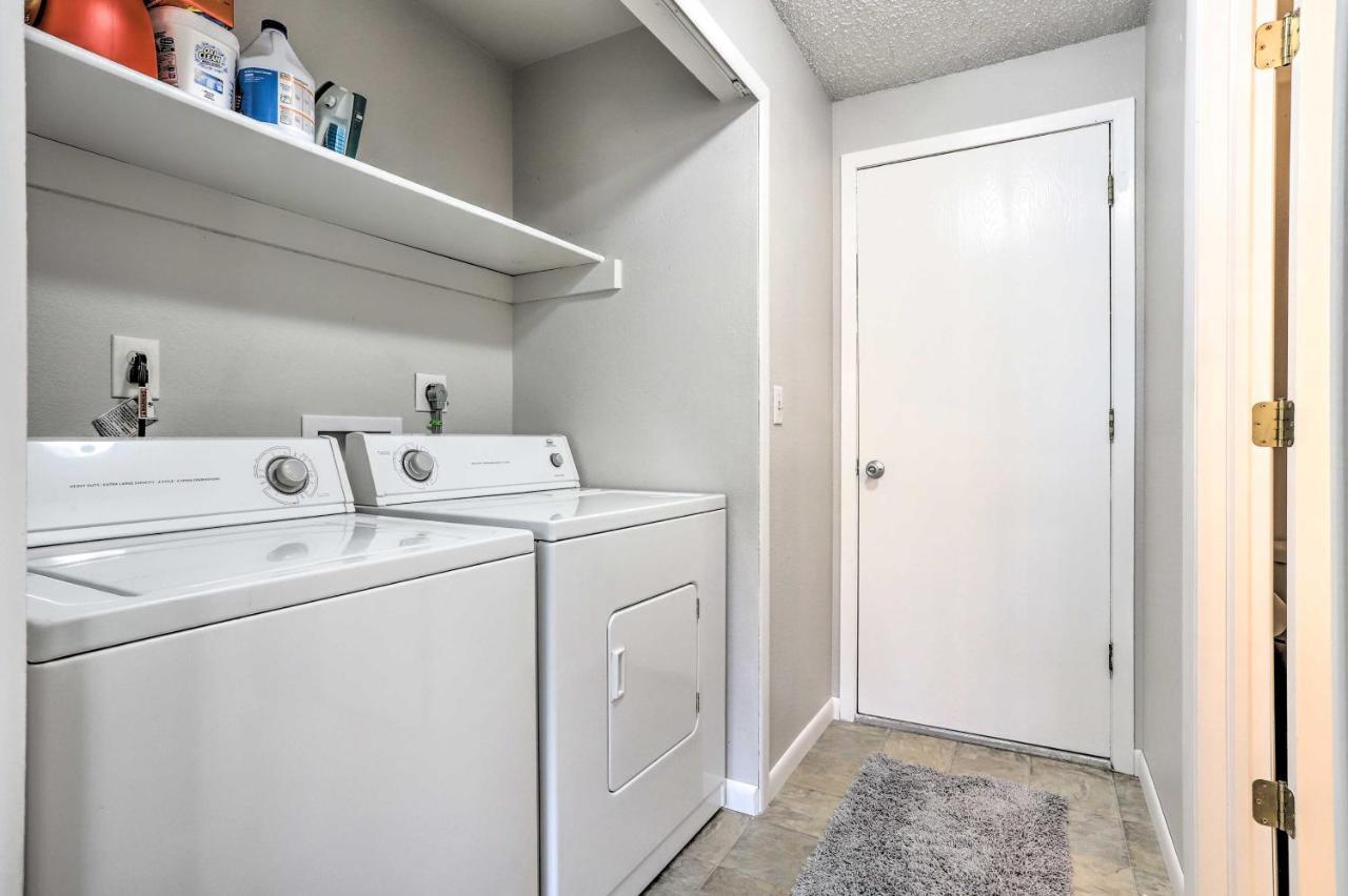 Duplex With Private Yard 3 Mi To Downtown Loveland! Zewnętrze zdjęcie