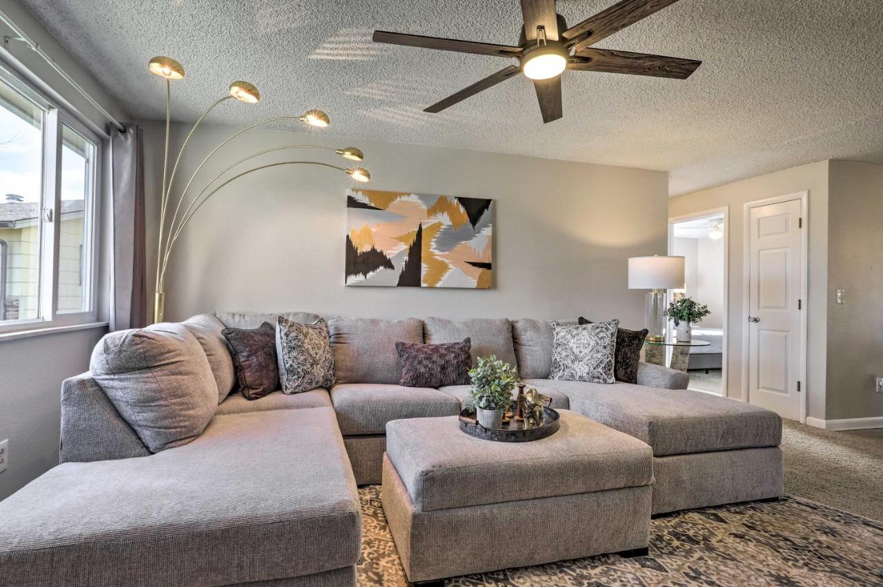 Duplex With Private Yard 3 Mi To Downtown Loveland! Zewnętrze zdjęcie
