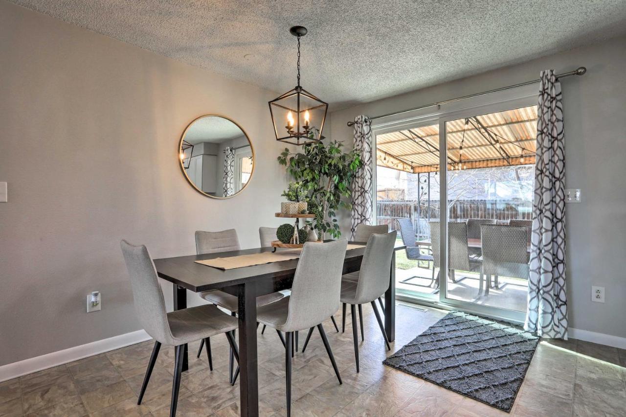 Duplex With Private Yard 3 Mi To Downtown Loveland! Zewnętrze zdjęcie